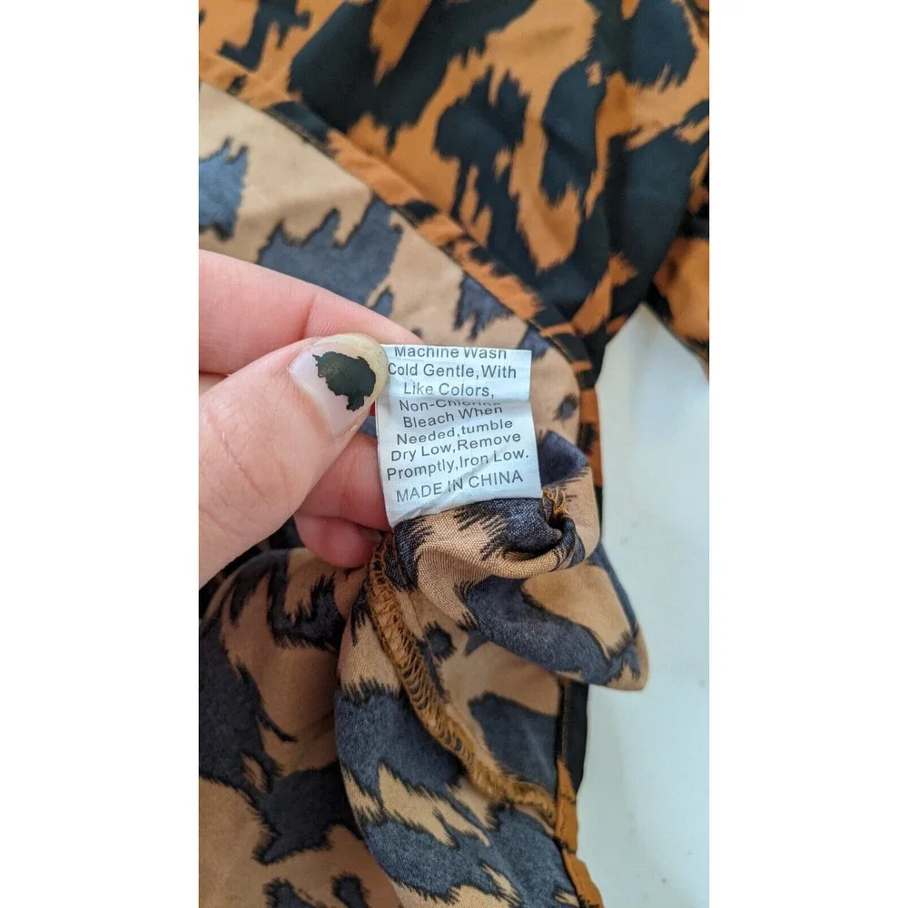 Shein CURVE Women's PLUS 3XL Leopard Print STRETCH Lightweight Blouse Top - Picture 7 of 13